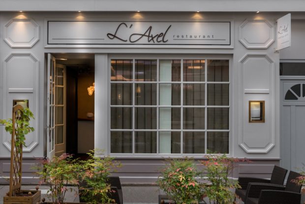 dec-laxel-restaurant-facade-50