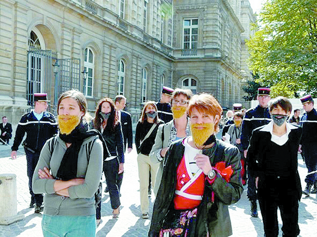 5月25日フェミニスト団体〈ヒゲ〉のデモ。